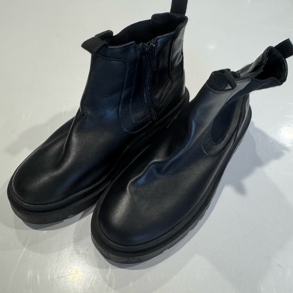 Zara Boots - Picture 1 of 7